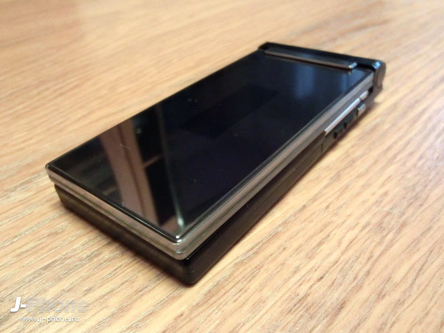 Fujitsu Docomo F-02D