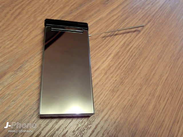 Fujitsu Docomo F-02D