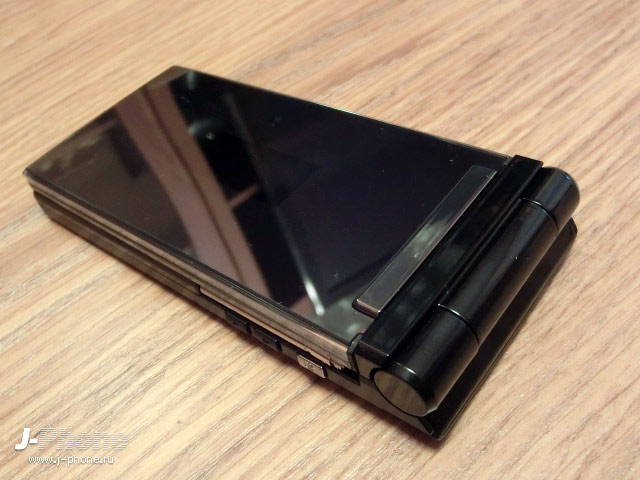 Fujitsu Docomo F-02D