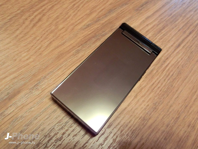 Fujitsu Docomo F-02D