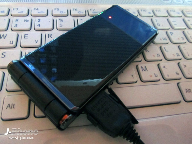 интерфейс Docomo F-04D