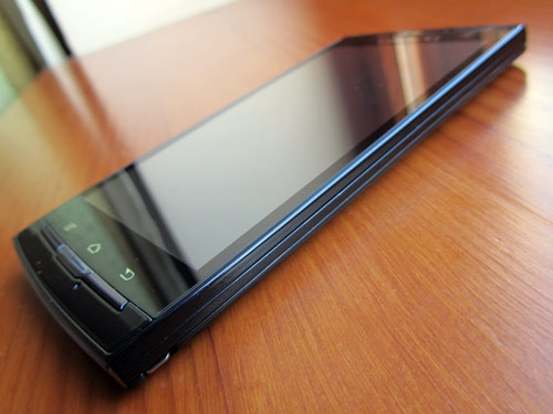 Fujitsu Docomo F-05D Arrows X LTE