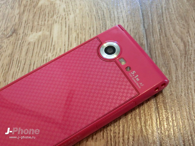 японские телефоны Docomo L-01A