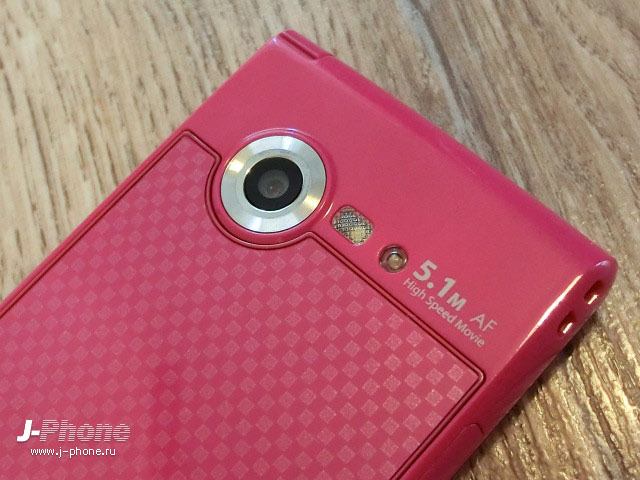 японские телефоны Docomo L-01A