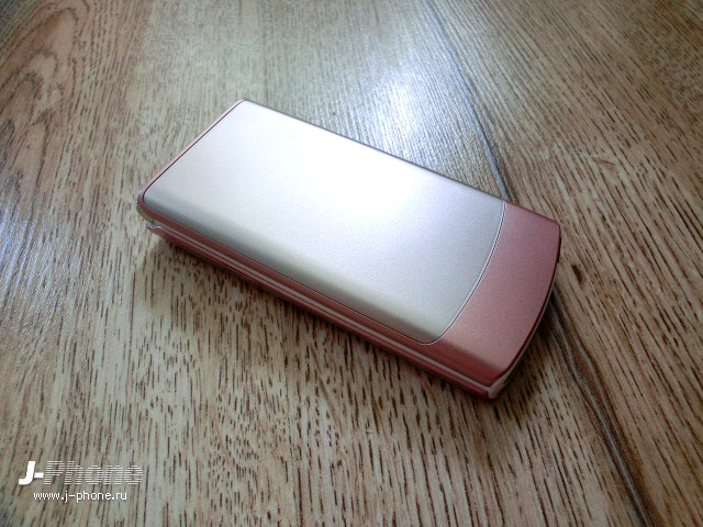 японские телефоны Docomo L-02B
