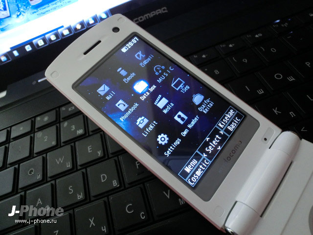 японские телефоны Docomo L-02B
