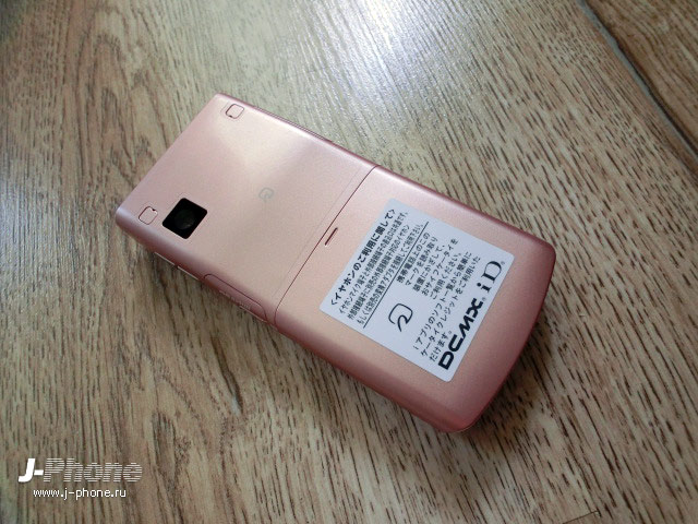 японские телефоны Docomo L-02B