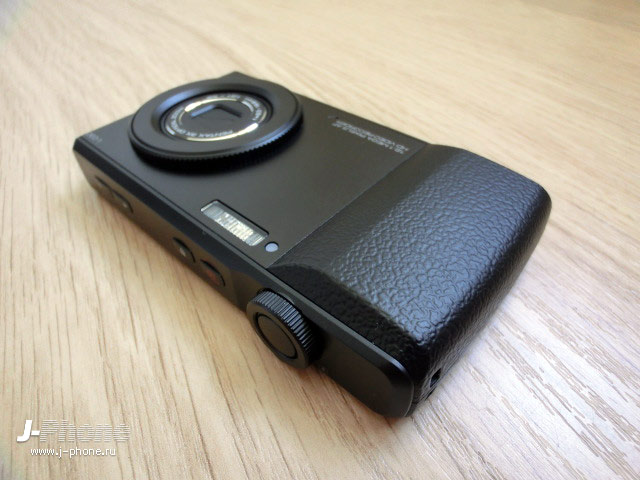 японские телефоны Docomo L-03C