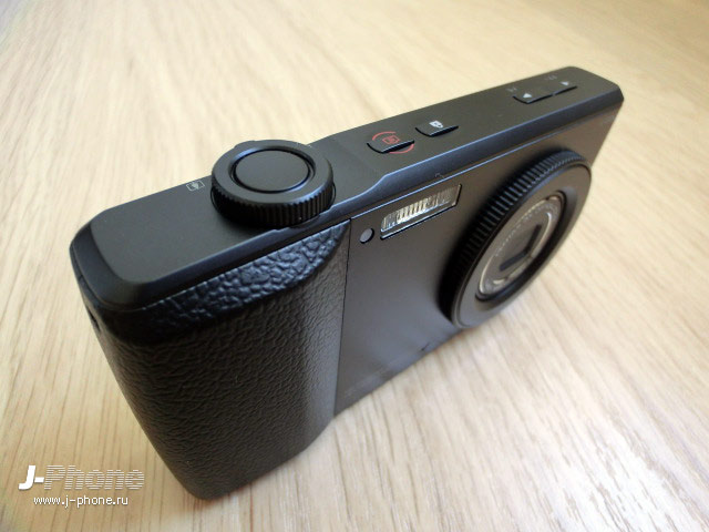 японские телефоны Docomo L-03C