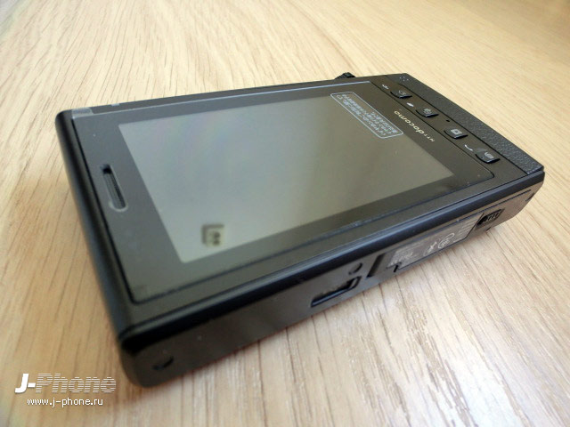японские телефоны Docomo L-03C