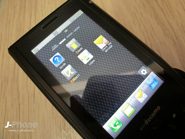 японские телефоны Docomo L-03C