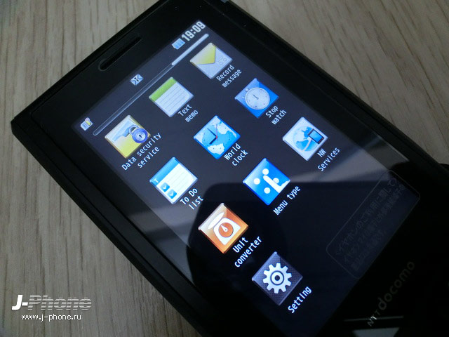 японские телефоны Docomo L-03C