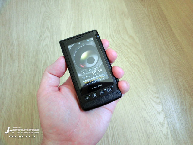 японские телефоны Docomo L-03C