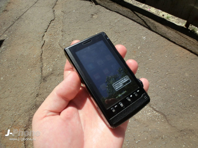 японские телефоны Docomo L-03C