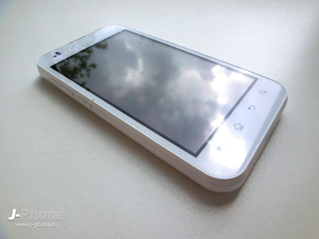 японские телефоны Docomo L-07C Optimus Bright