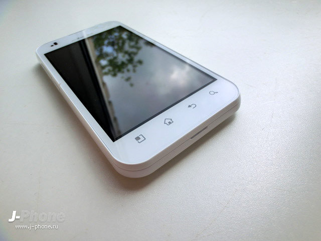 японские телефоны Docomo L-07C Optimus Bright
