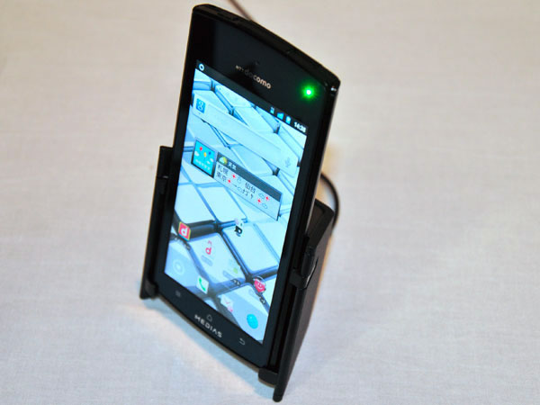 NEC Docomo N-05D Medias ES