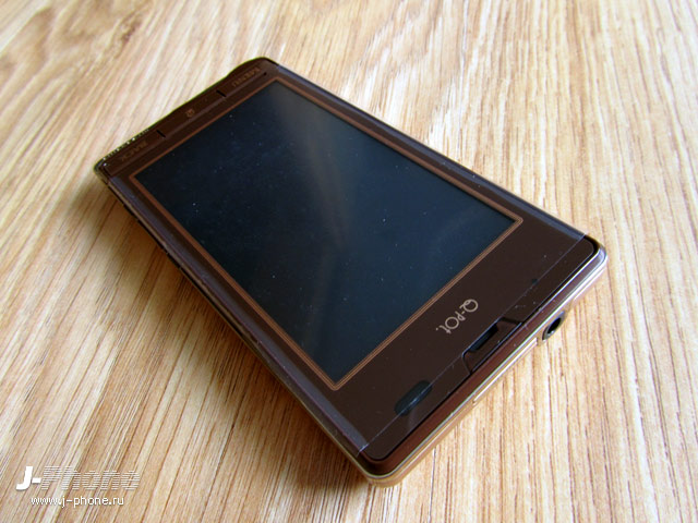Sharp Docomo Q-Pot SH-04D