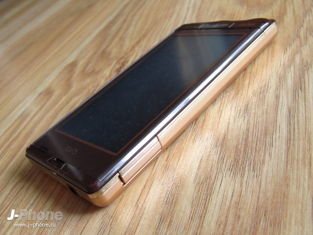 Sharp Docomo Q-Pot SH-04D