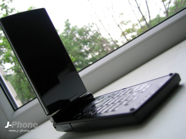 японские телефоны Docomo SH-10C