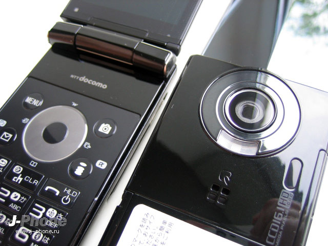 японские телефоны Docomo SH-10C