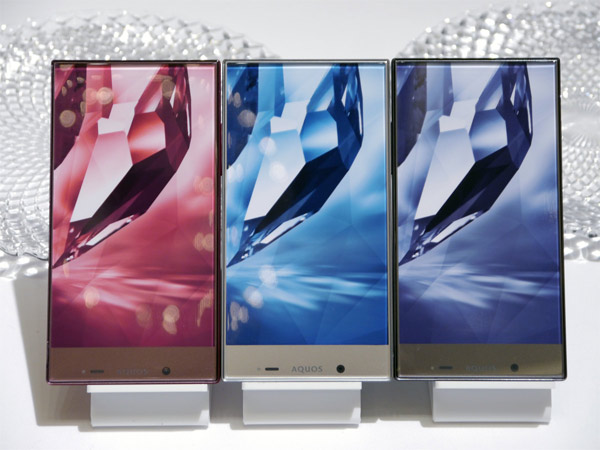 Безрамочный Sharp Softbank 402SH Aquos Crystal X выйдет в декабре Безрамочный Sharp Softbank 402SH Aquos Crystal X выйдет в декабре