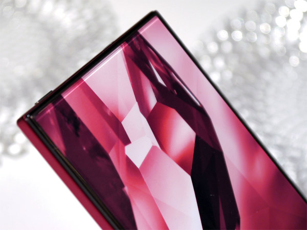 Безрамочный Sharp Softbank 402SH Aquos Crystal X выйдет в декабре Безрамочный Sharp Softbank 402SH Aquos Crystal X выйдет в декабре