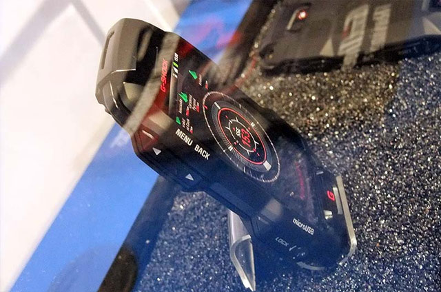 японские телефоны Casio G-Shock Phone
