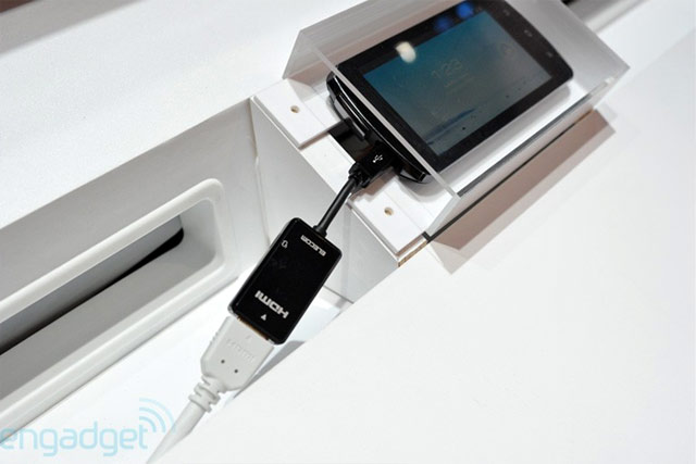 прототип смартфона Fujitsu Arrows