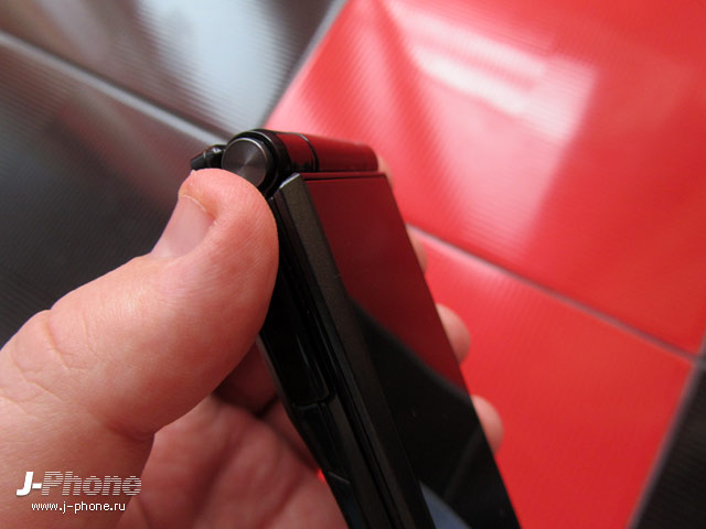 fujitsu docomo f-04e arrows v