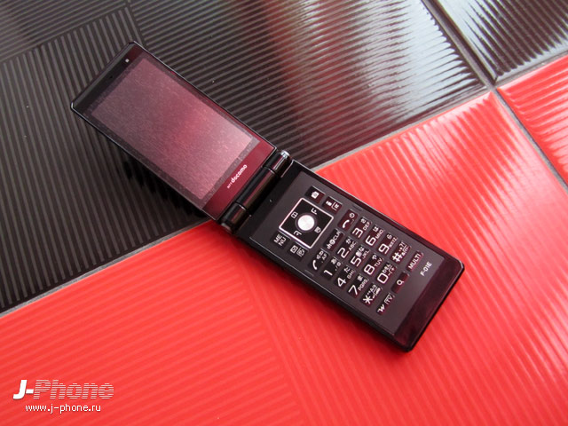 fujitsu docomo f-04e arrows v