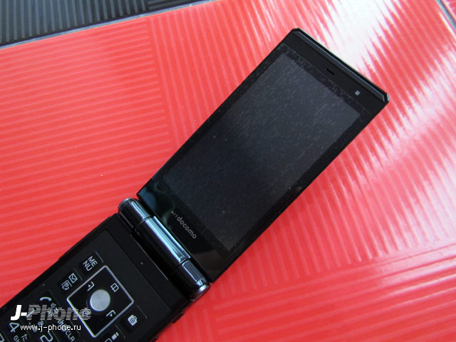 fujitsu docomo f-04e arrows v