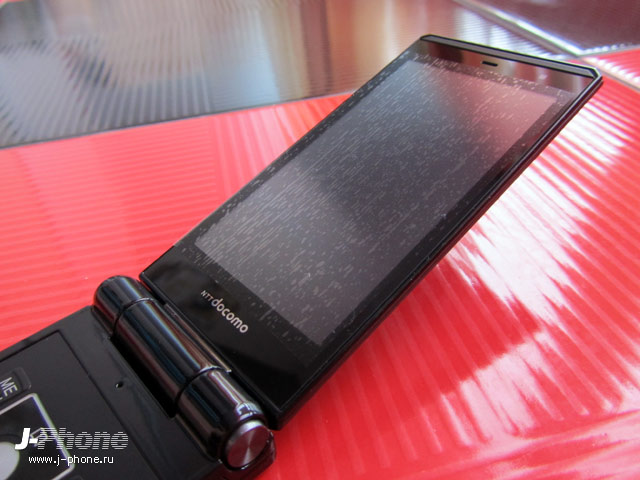 fujitsu docomo f-04e arrows v