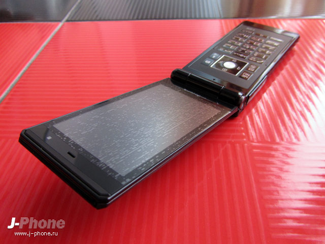 fujitsu docomo f-04e arrows v