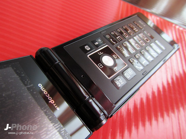 fujitsu docomo f-04e arrows v
