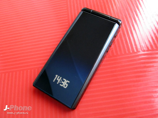 fujitsu docomo f-04e arrows v