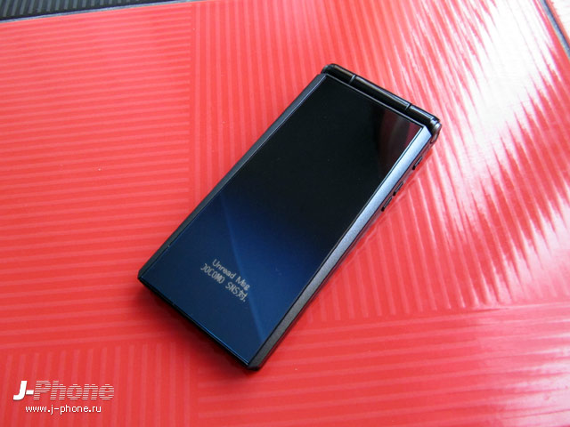 fujitsu docomo f-04e arrows v
