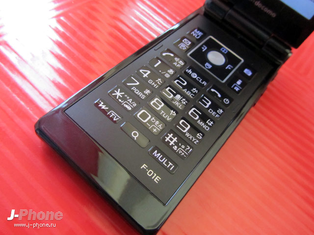 fujitsu docomo f-04e arrows v