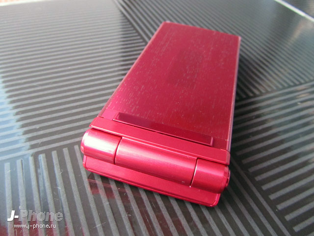 Fujitsu Docomo F-02D pink