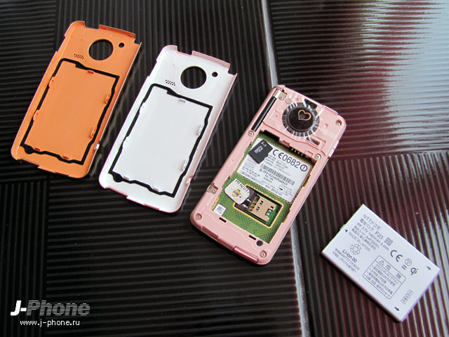 fujitsu docomo f-03d girls