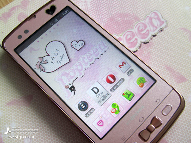 fujitsu docomo f-03d girls