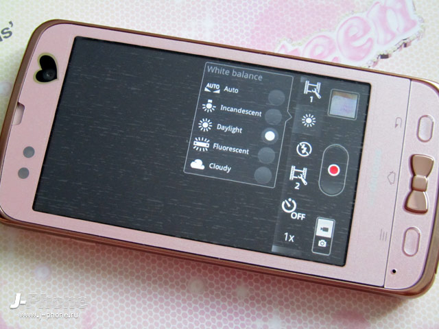 fujitsu docomo f-03d girls