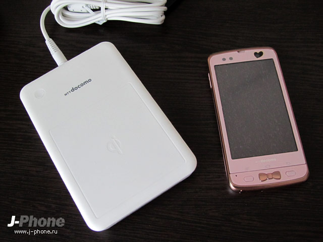 fujitsu docomo f-03d girls