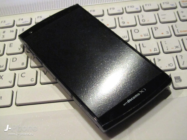 fujitsu docomo f-04e arrows v