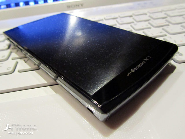 fujitsu docomo f-04e arrows v