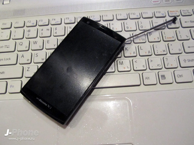 fujitsu docomo f-04e arrows v