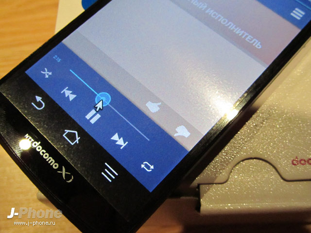 fujitsu docomo f-04e arrows v