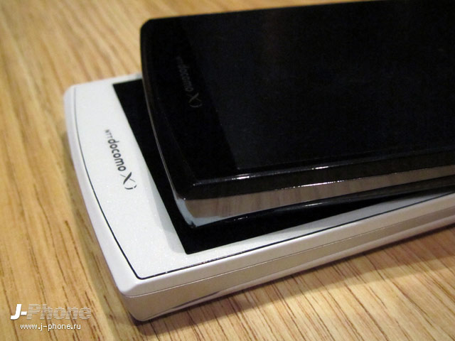 fujitsu docomo f-04e arrows v