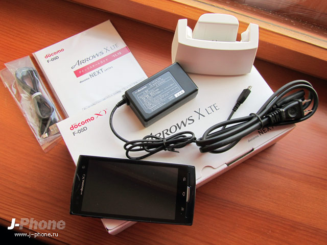 Fujitsu Docomo F-05D Arrows X LTE