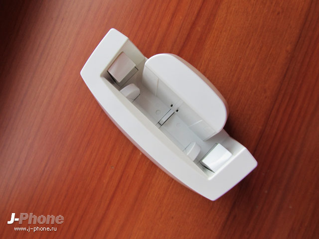 Fujitsu Docomo F-05D Arrows X LTE